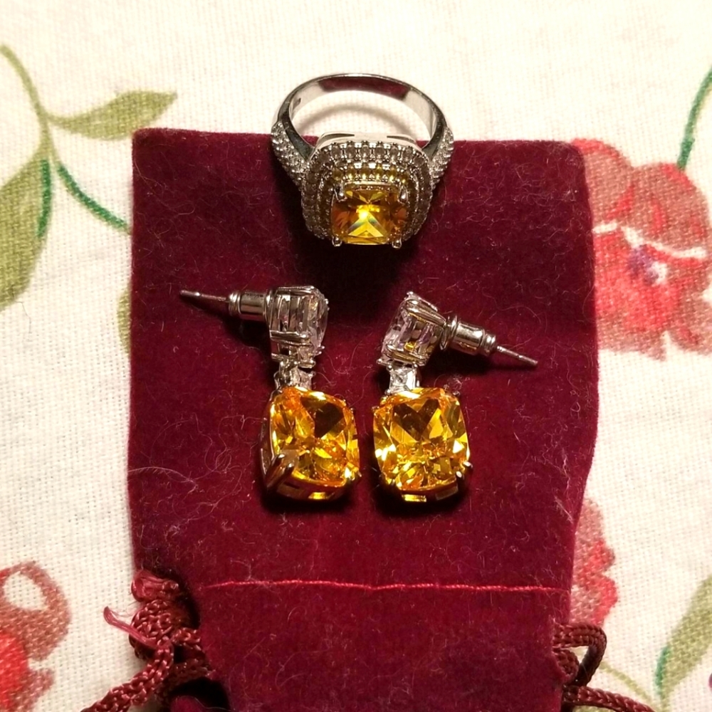 Earrings and ring set